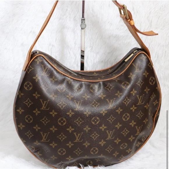 SOLD Louis Vuitton Croissant GM - Picture 11 of 17
